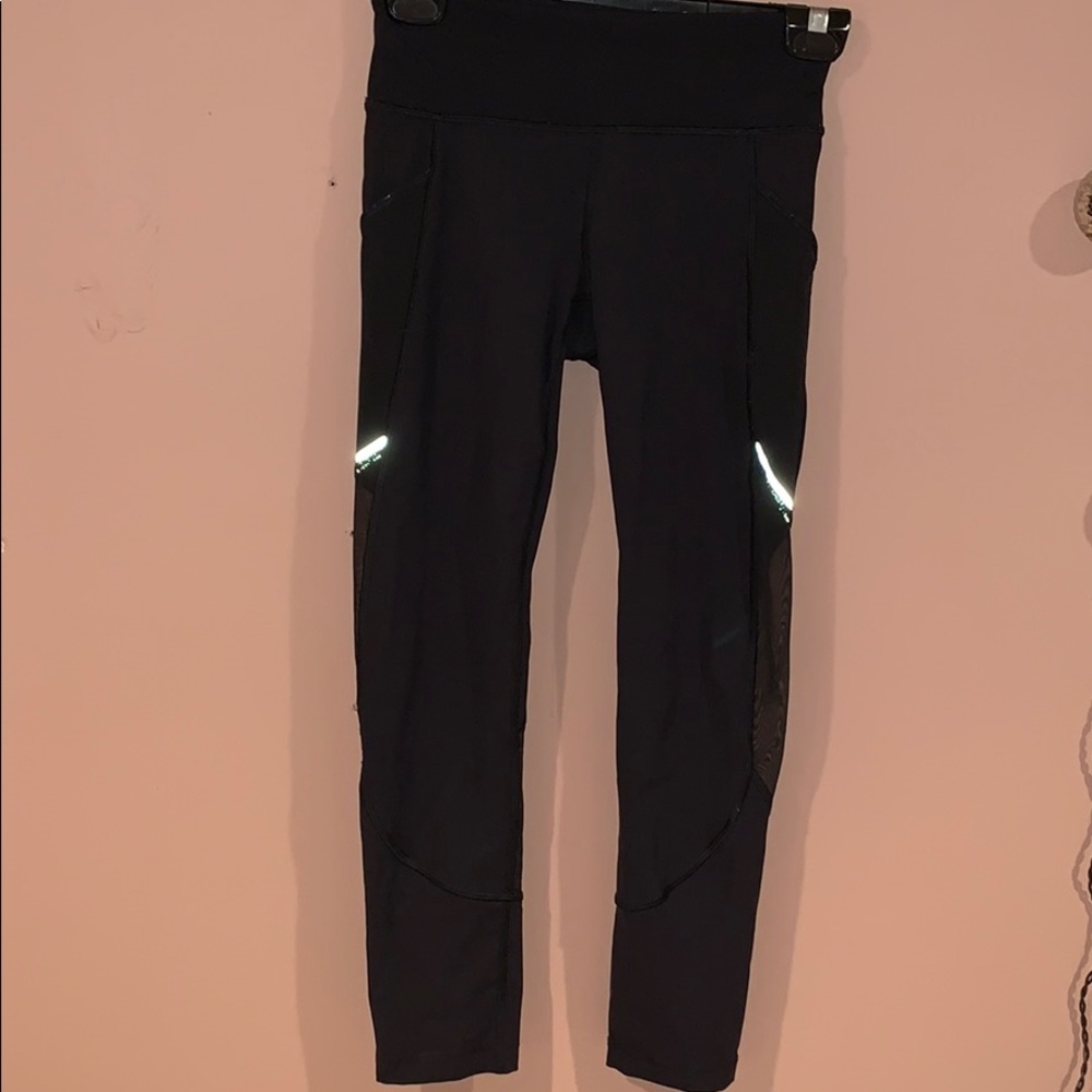 Sportswear: Lululemon
